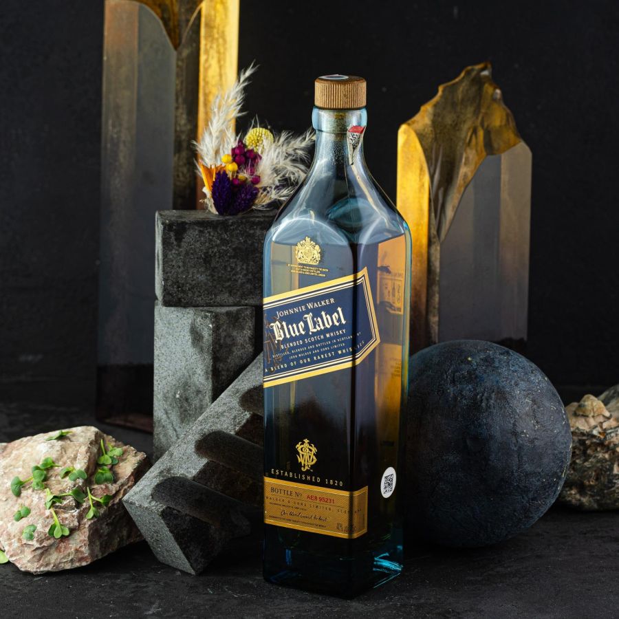 JOHNIE WALKER BLUE LABEL