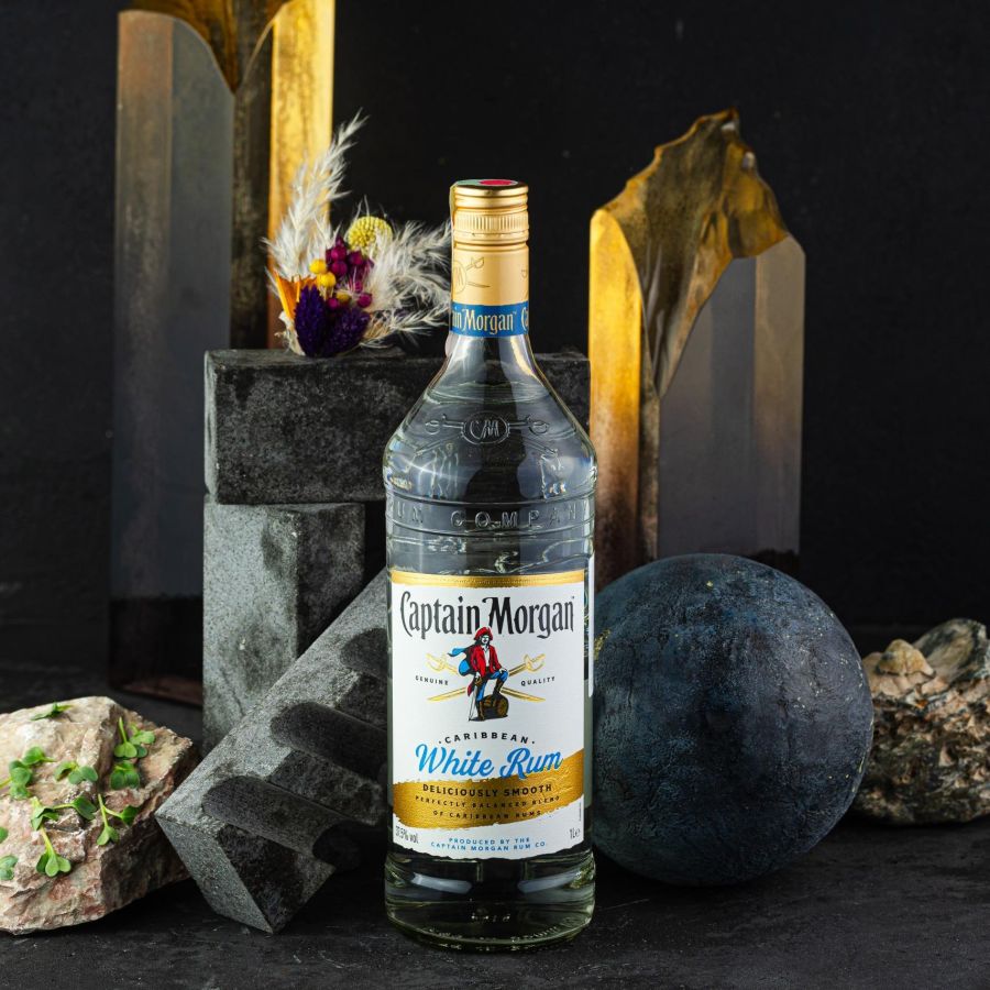 CAPTAIN MORGAN WHITE