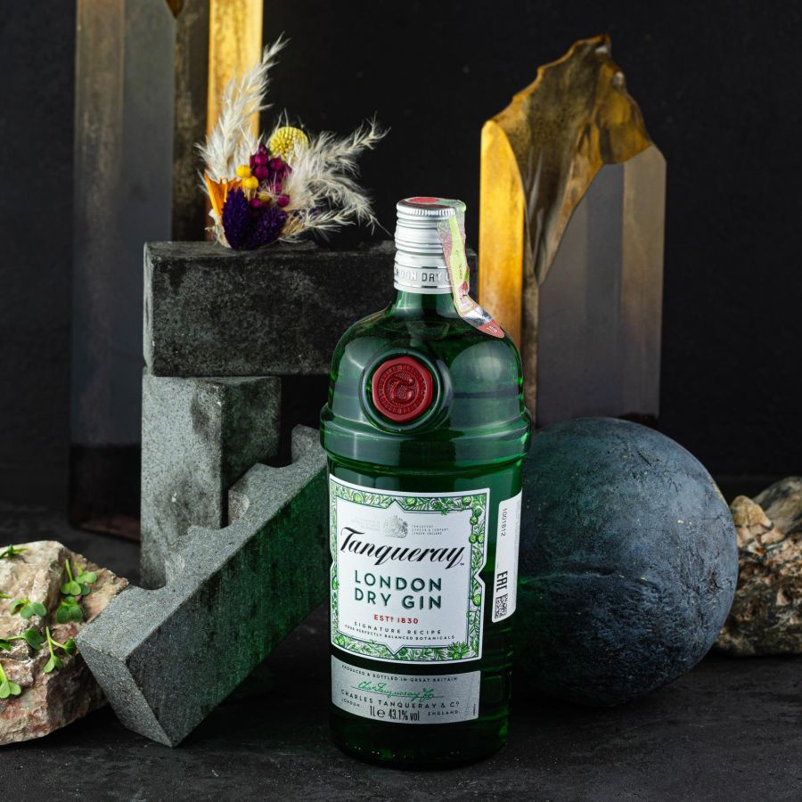 TANQUERAY № TEN