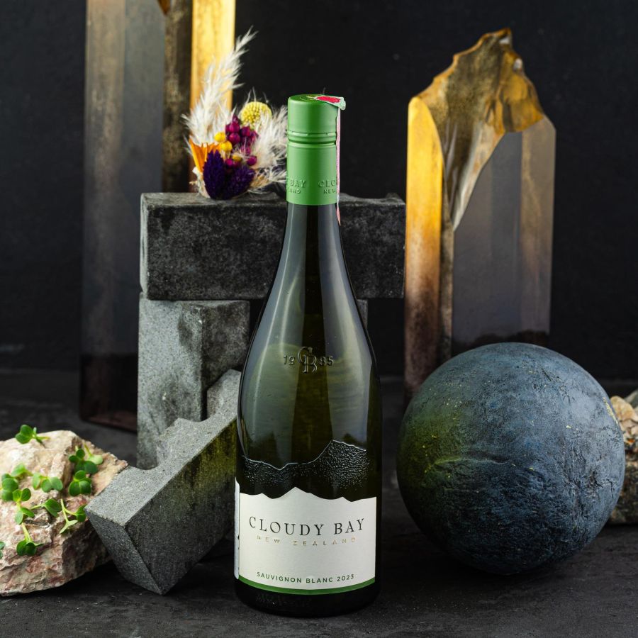 CLOUDY BAY SAUVIGNON BLANC