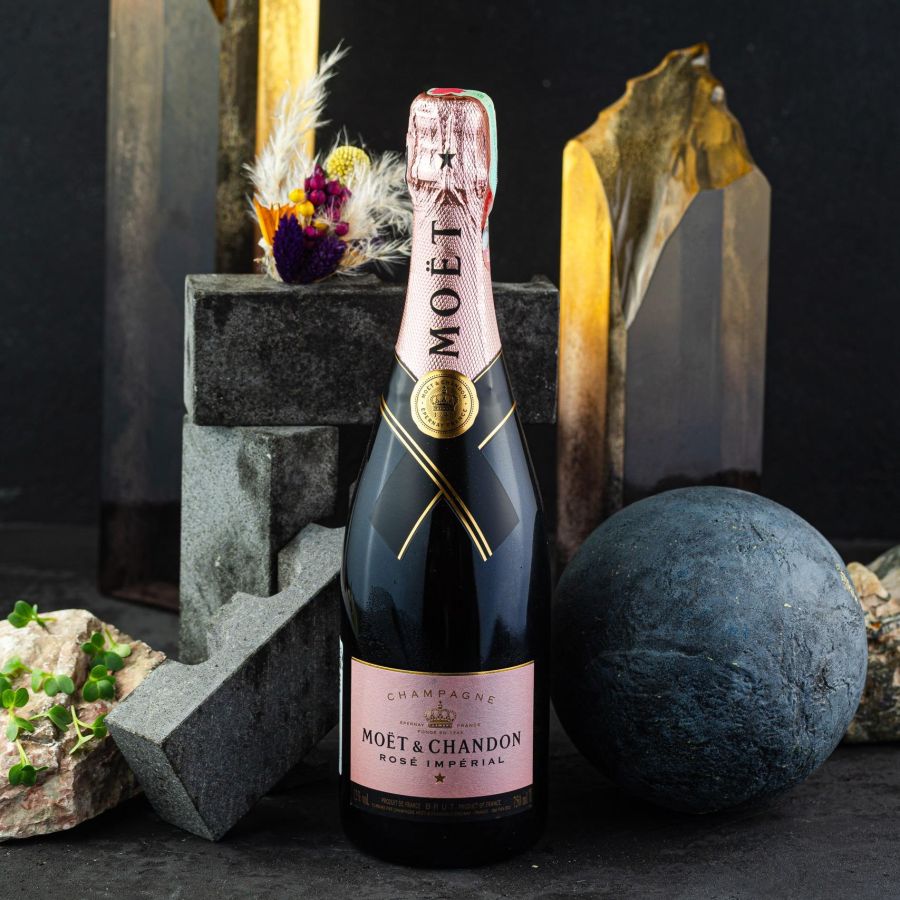 MOET ROSE
