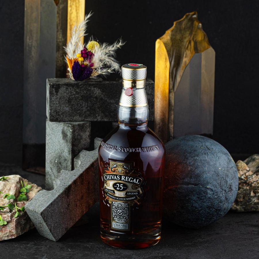 CHIVAS 25